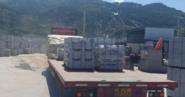 吉安 芝麻白仿形路沿石，直形路沿石