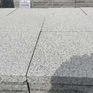 吉安 白麻花岗岩石材推荐 荔枝面地铺石