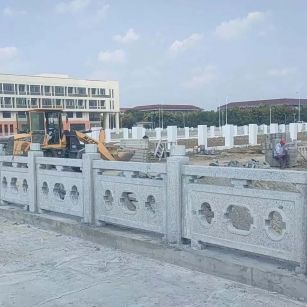 吉安 白麻花岗岩荔枝面河道栏杆