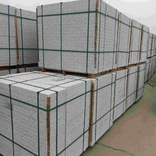 吉安 白麻花岗岩石材荔枝面地铺石（300*600*50）