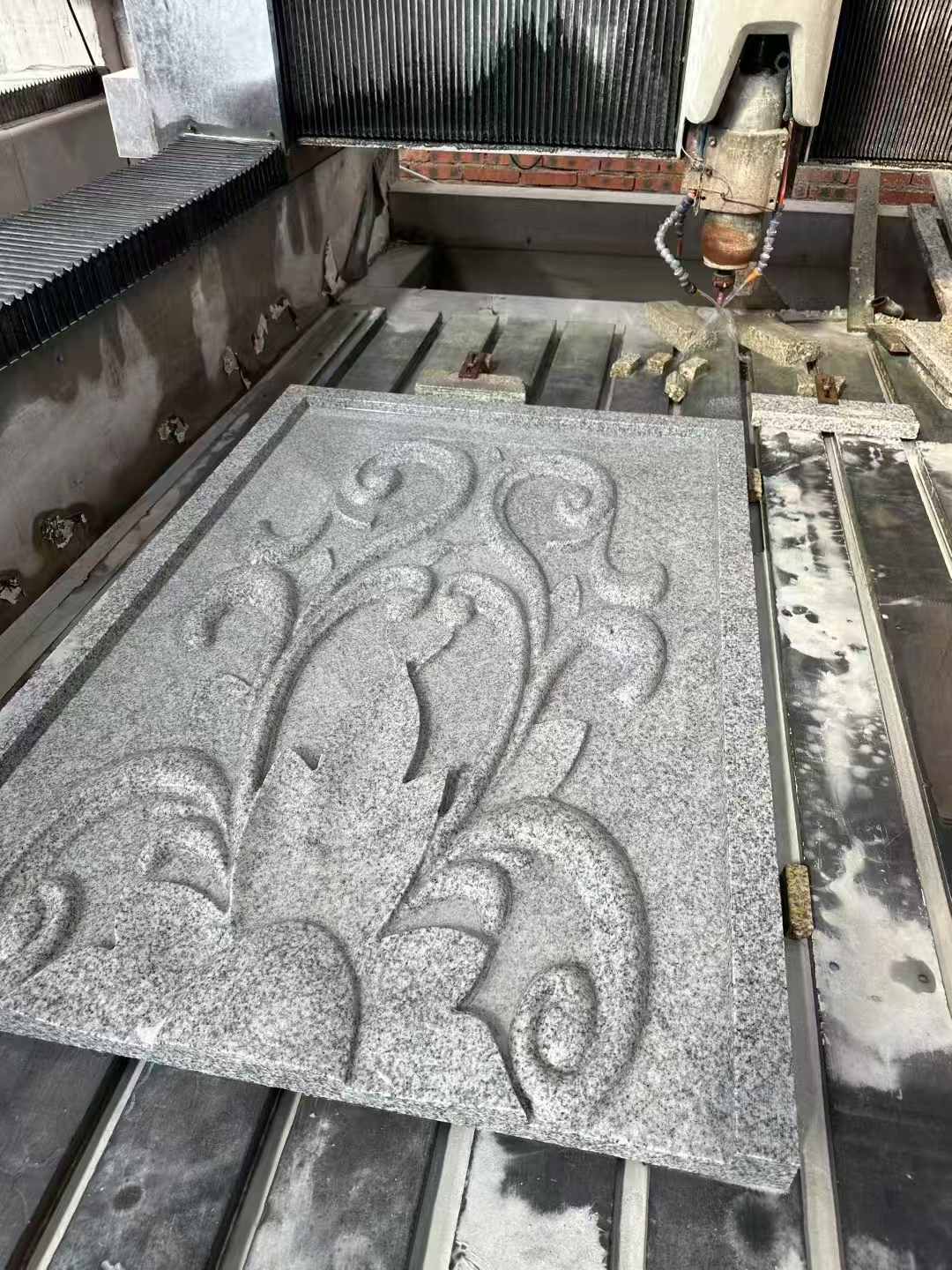 吉安 白麻别墅干挂雕花板