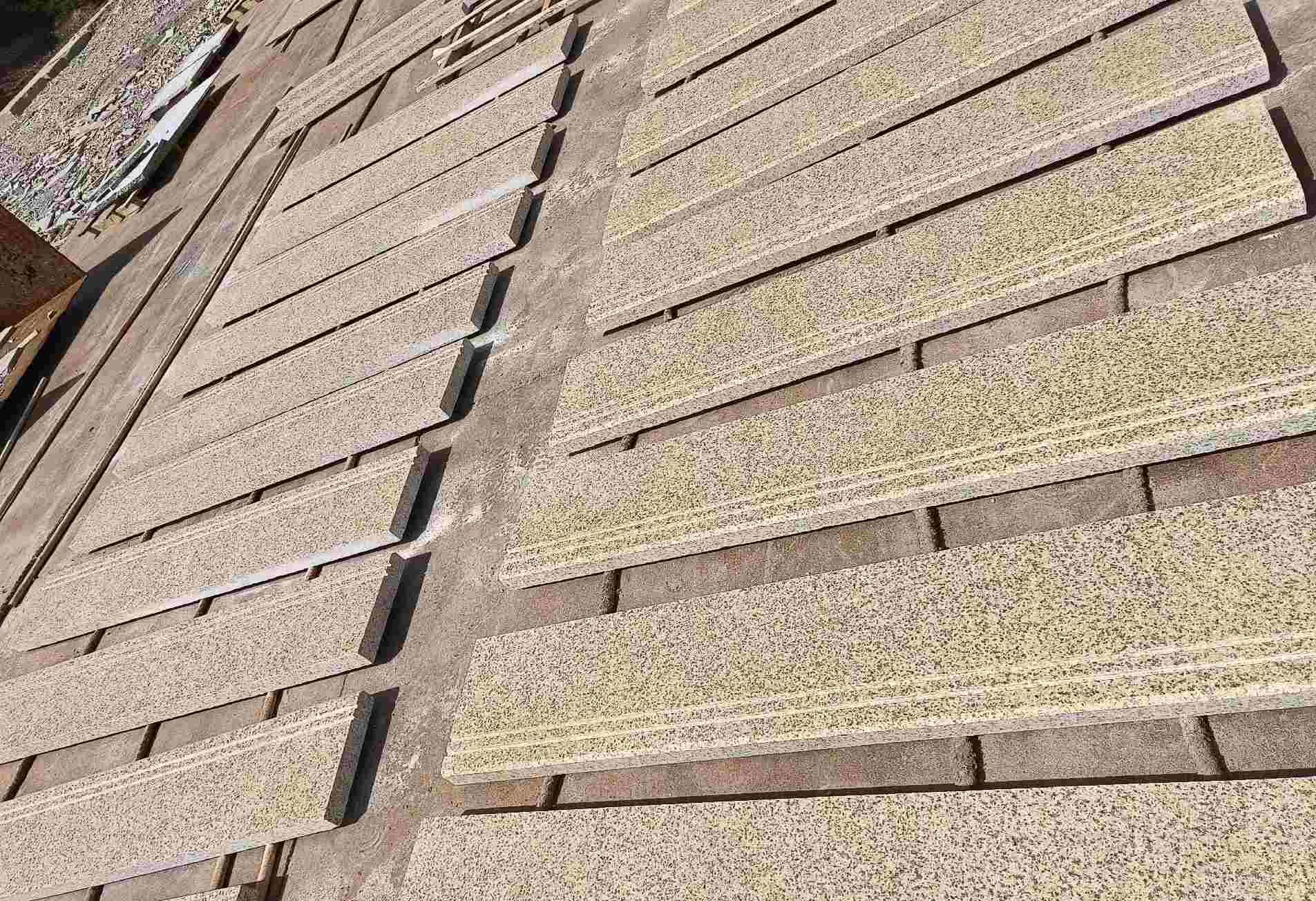 吉安 黄金麻花岗岩光面楼梯踏步