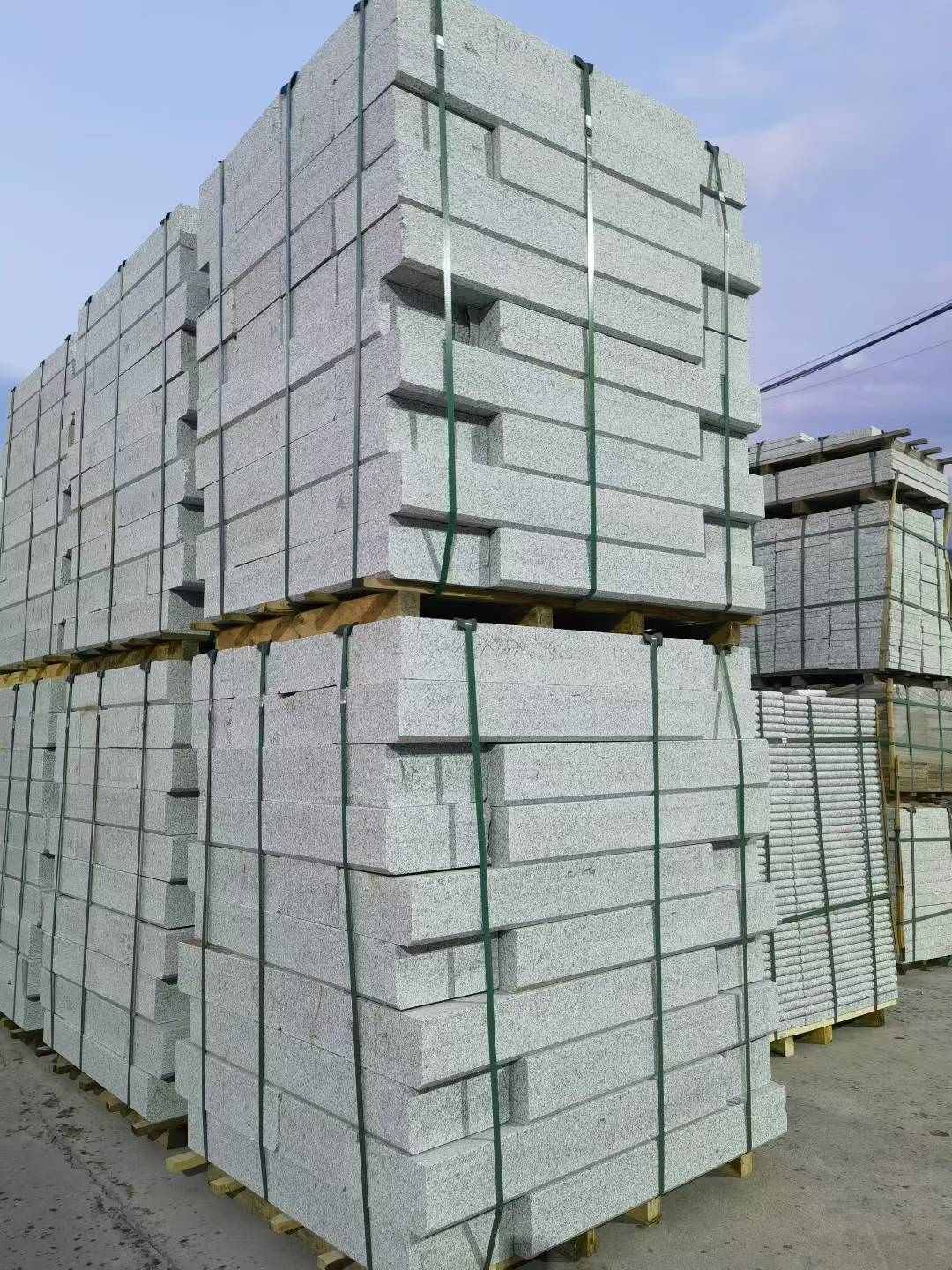 吉安 芝麻白花岗岩路沿石，路缘石，路肩石，道牙，立缘石，马路牙子，街沿石，侧石等