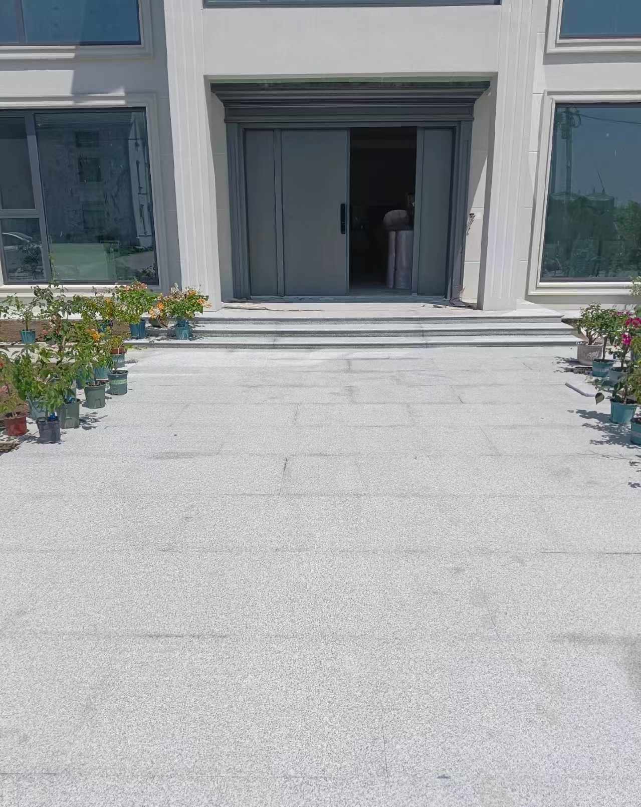 吉安 芝麻白花岗岩地铺石地面铺装