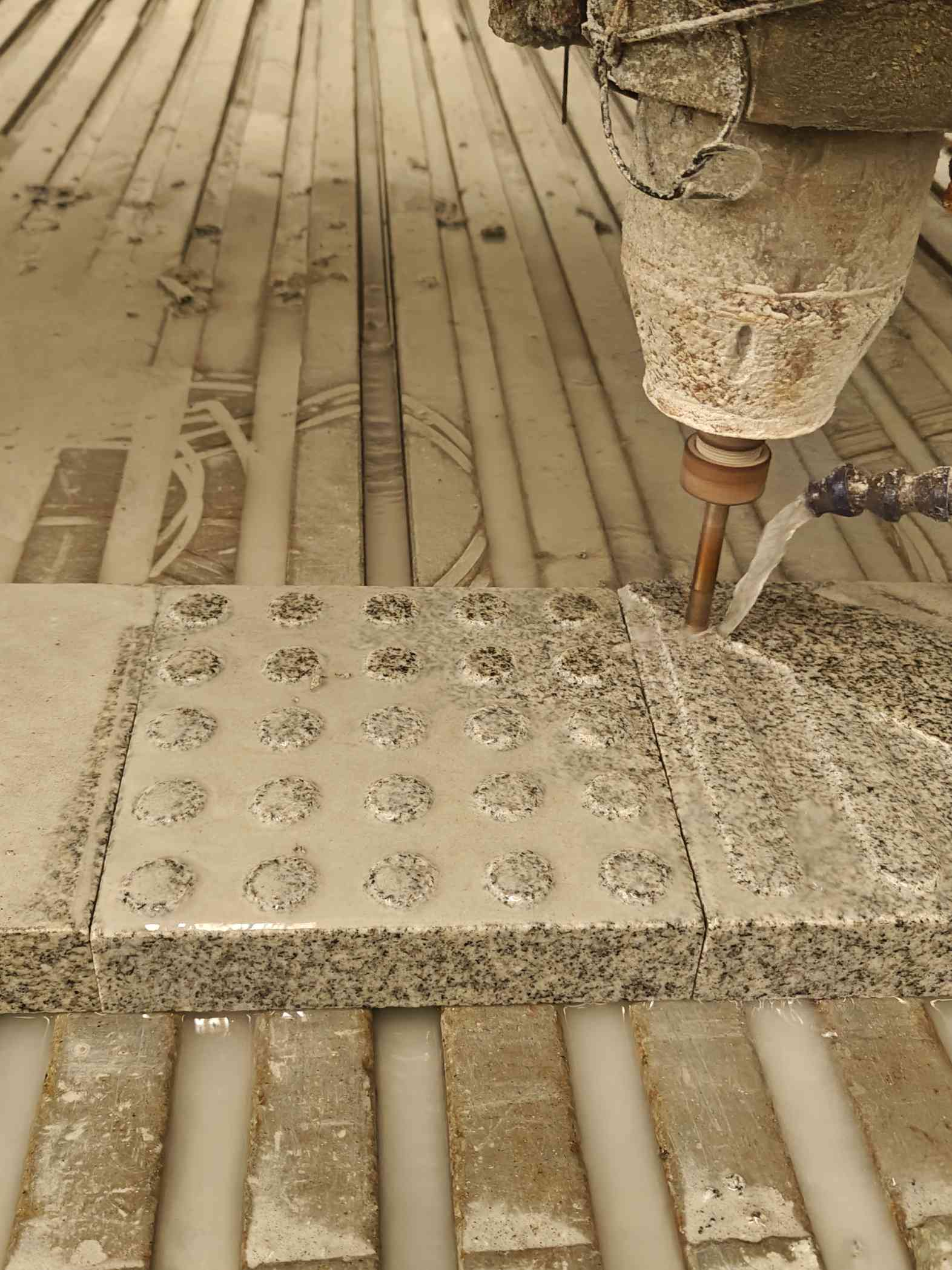 吉安 芝麻白花岗岩石材盲人石、盲道石、盲点石