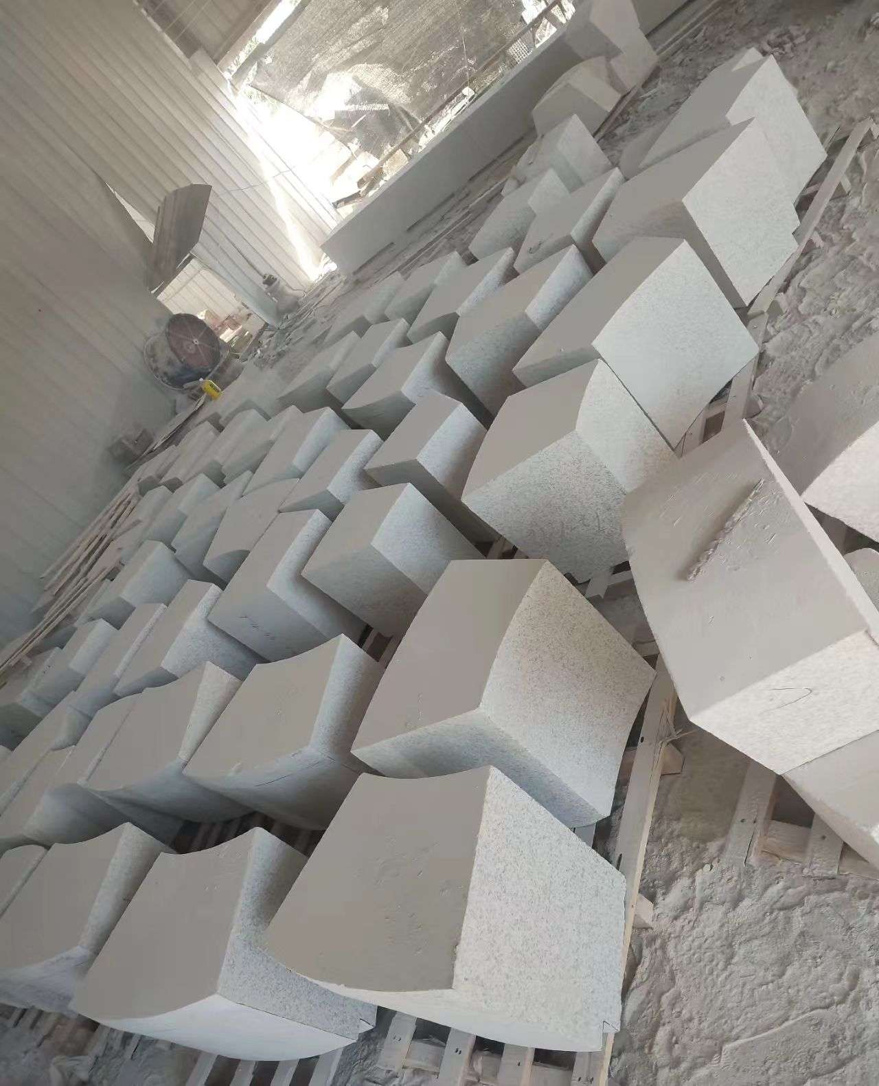 吉安 白麻花岗岩异形坐凳