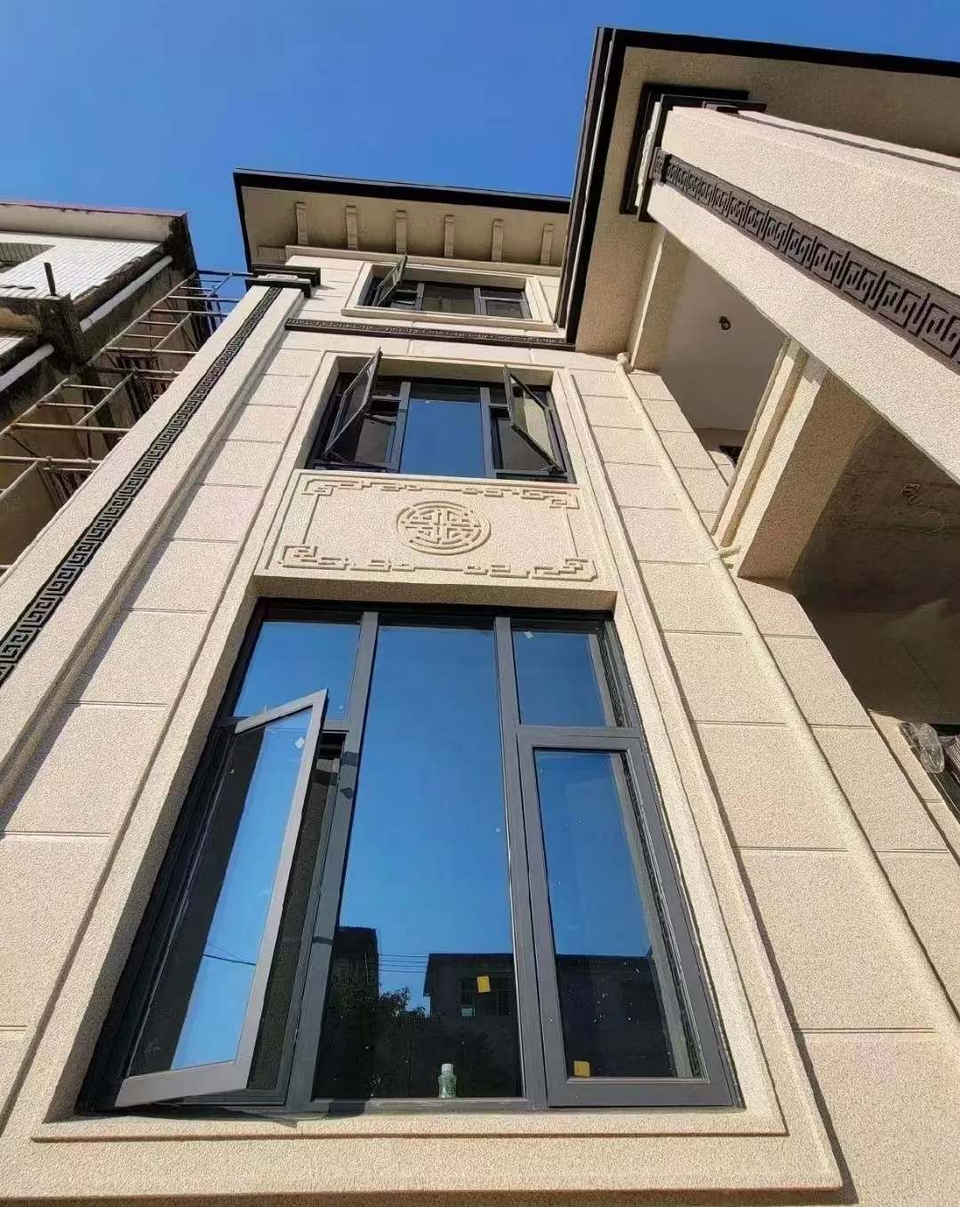 吉安 黄金麻荔枝面别墅外墙干挂效果展示