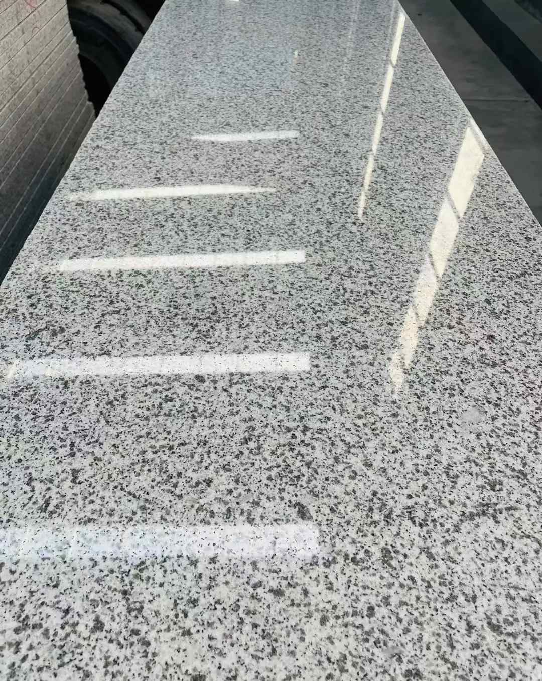 吉安 白麻花岗岩光面毛板