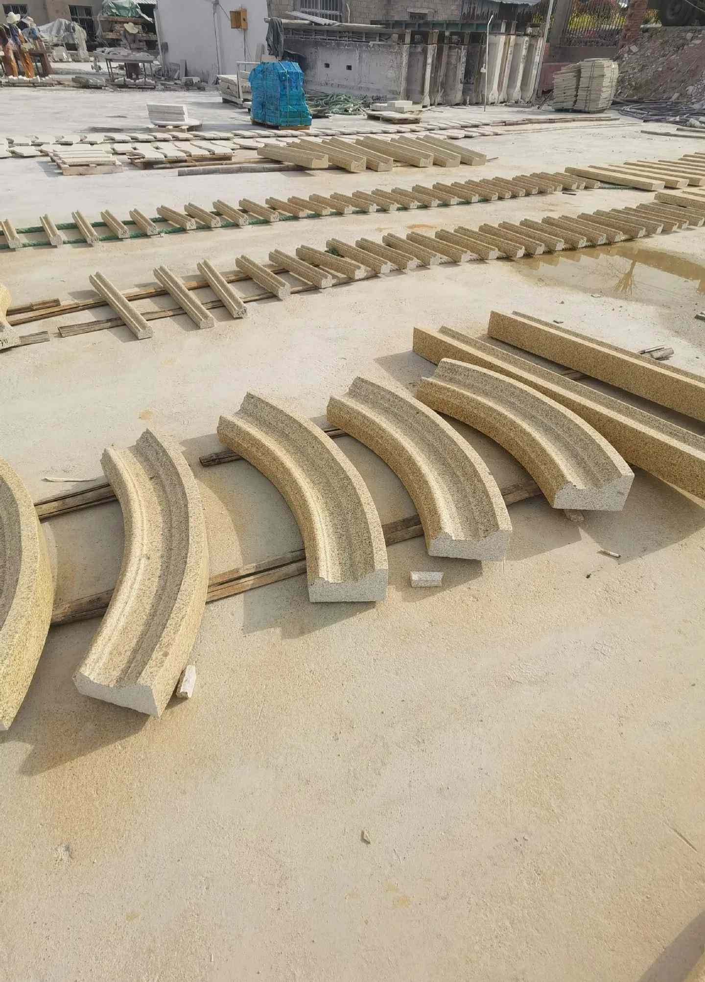 吉安 黄金麻花岗岩别墅线条