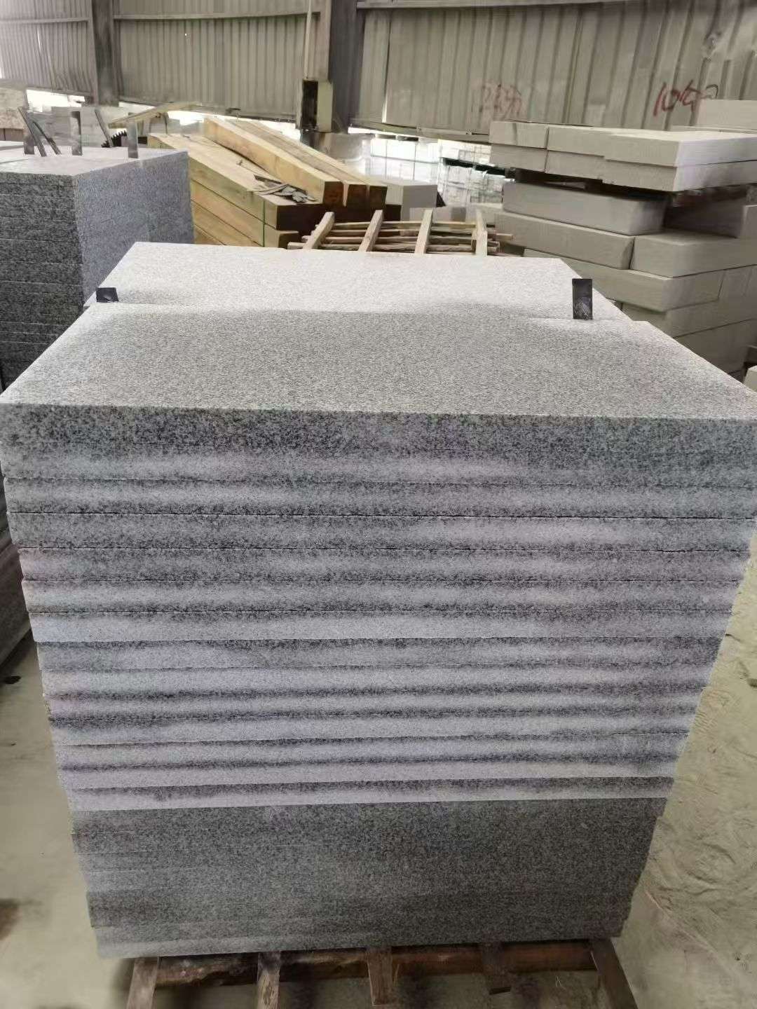 吉安 芝麻白5公分火烧地铺成品，900*400，规格可定制